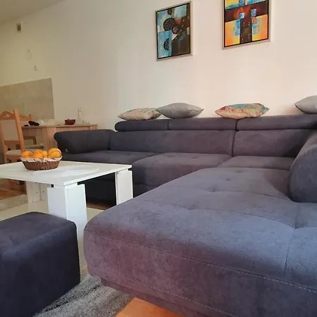 Ava Istocno Sarajevo * Lukavica